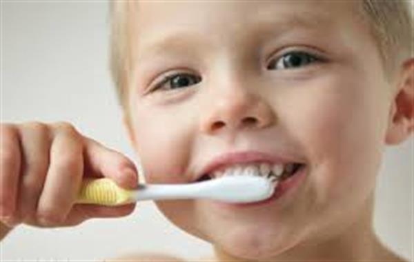 مراقب دندانهای شیری کودکان باشید