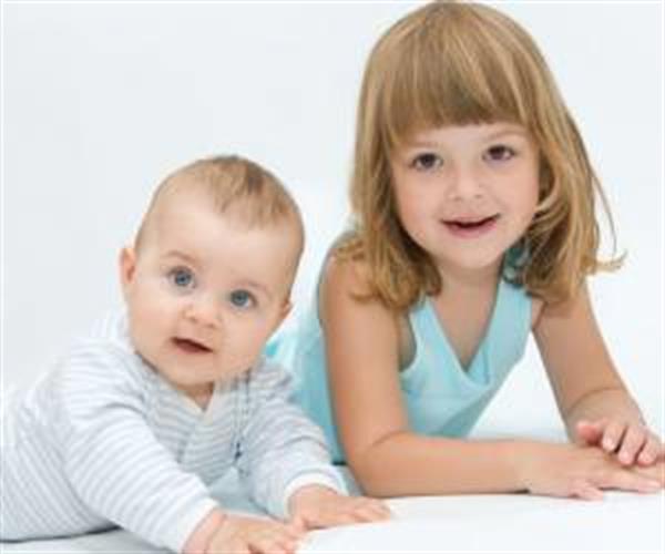 ​مناسب ترین فاصله سنی بین دو فرزند چند سال است؟
